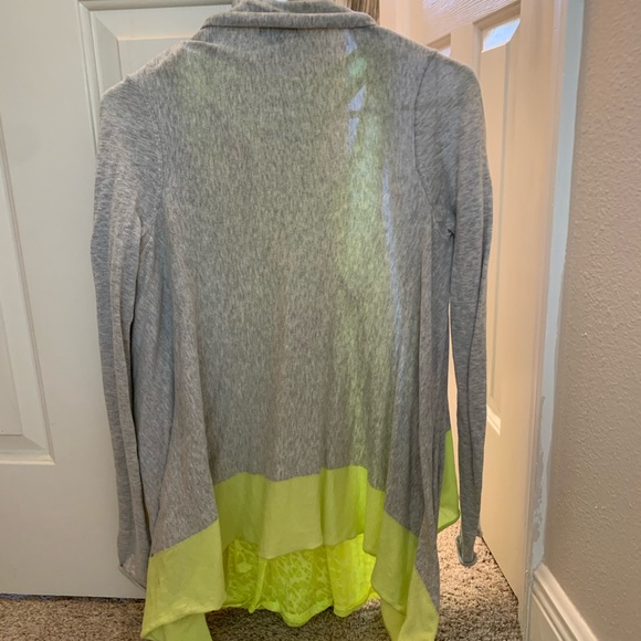 Neon yellow and grey cardigan & matching tank top - Picture 2 of 3